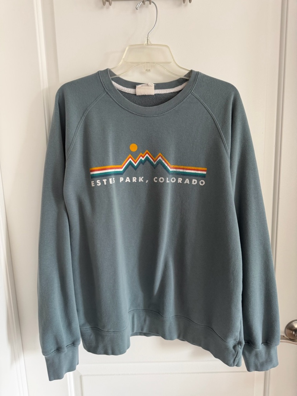Vintage Fleece Slate Blue Estes Park Colorado Graphic Crewneck Sweatshirt